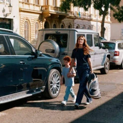 Cybex Solution G2 Folding Travel High-Back Booster(Cybex Solution G2 Folding Travel High Back Booster) 25 Cybex Solution G2 Folding Travel High-Back Booster(Cybex Solution G2 Folding Travel High Back Booster) -Shower Me With Love CYB 24 US SolutionG2 CampaignImage CarryHandle screen HD