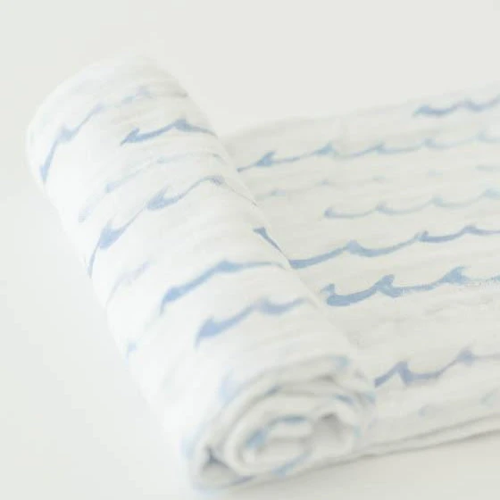 Little Unicorn Cotton Muslin Swaddle Blanket | High Tide(Little Unicorn Cotton Muslin Swaddle Blanket High Tide) 3 Little Unicorn Cotton Muslin Swaddle Blanket | High Tide(Little Unicorn Cotton Muslin Swaddle Blanket High Tide) - Image 3