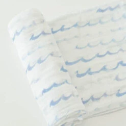 Little Unicorn Cotton Muslin Swaddle Blanket | High Tide(Little Unicorn Cotton Muslin Swaddle Blanket High Tide)