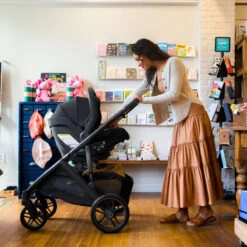 UPPAbaby Mesa V2 Infant Car Seat + Base(Uppababy Mesa V2 Infant Car Seat) 28 UPPAbaby Mesa V2 Infant Car Seat + Base(Uppababy Mesa V2 Infant Car Seat) -Shower Me With Love MESA22 JKE onVISTAV2 249 1800x1200 e660531