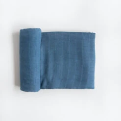 Little Unicorn Deluxe Muslin Swaddle Blanket | Blue Dusk(Little Unicorn Deluxe Muslin Swaddle Blanket Blue Dusk)