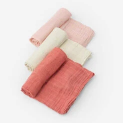 Little Unicorn Cotton Muslin Swaddle Blanket 3 Pack | Rose Petal(Little Unicorn Cotton Muslin Swaddle Blanket Set Rose Petal)